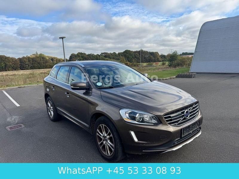 Braun Gebraucht 2013 Volvo XC60 Summum SUV | 11.800 € (Teuer) - Bild 1/4