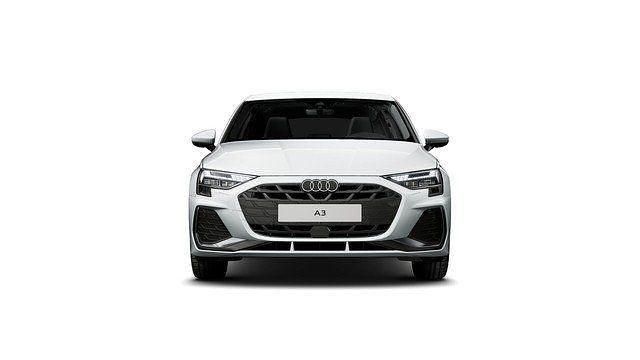Gebraucht Audi A3 S-Line 150 PS (110 kW) 2024 Gletscherweiß metallic Limousine