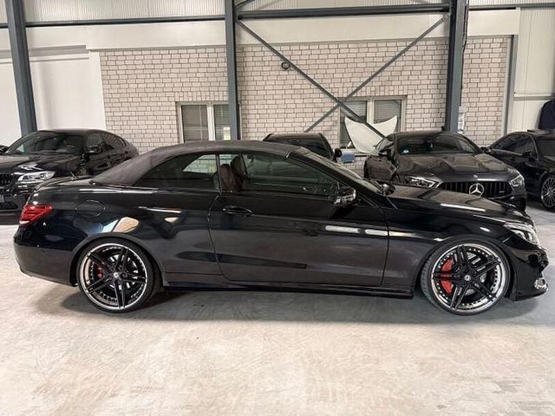 Gebraucht Mercedes E500 AMG 408 PS (300 kW) 2013 Schwarz Cabrio