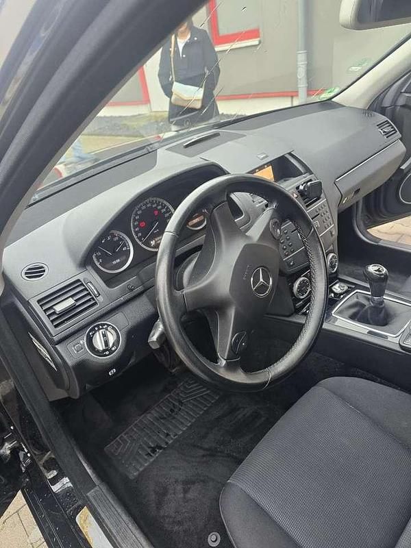 Gebraucht Mercedes C220 170 PS (125 kW) 2009 Limousine