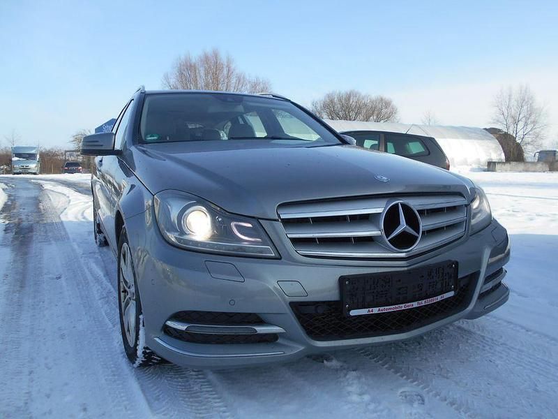 Gebraucht Mercedes C200 136 PS (100 kW) 2013 Silber Kombi