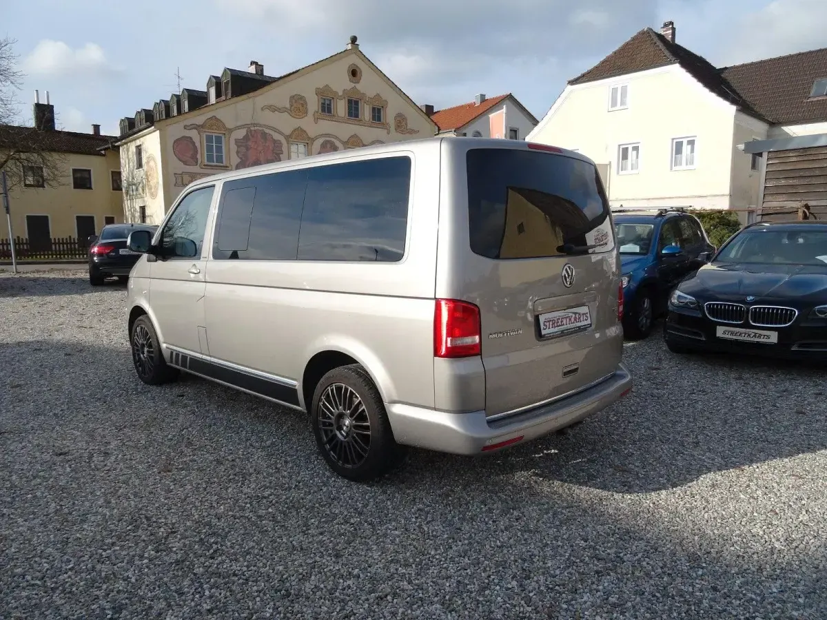 Używany VW Transporter Match 179 KM (131 kW) 2013 Beżowy Van