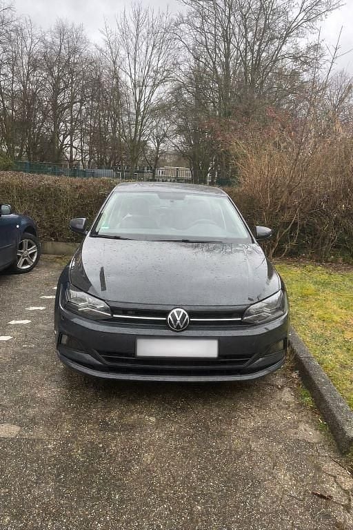 Gebraucht VW Polo Active 95 PS (69 kW) 2021 Grau Kleinwagen