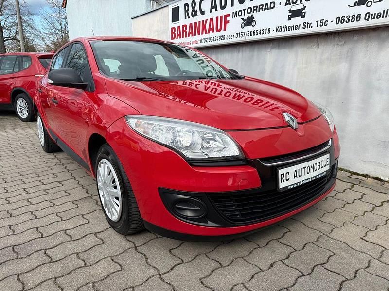 Rot Gebraucht 2014 Renault Mégane III Limousine | 5.599 € (Fairer Preis) - Bild 1/4