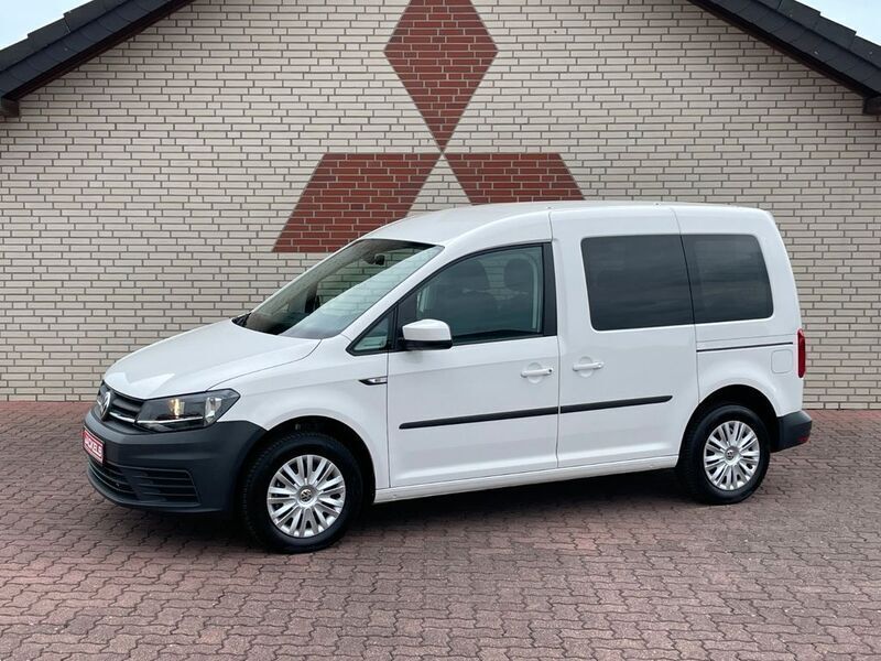 Weiß Gebraucht 2020 VW Caddy Trendline Van / Kleinbus | 21.990 € (Etwas zu teuer) - Bild 1/4