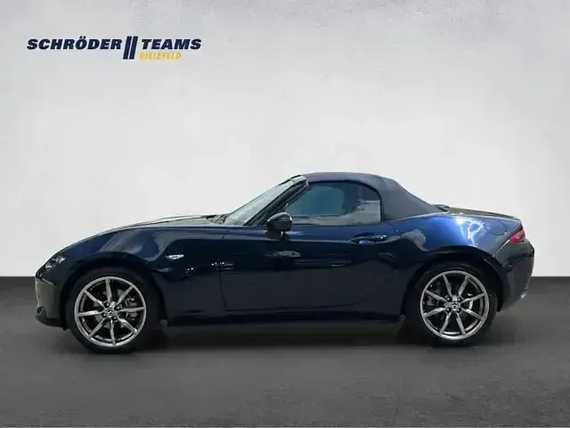 Używany Mazda MX5 184 KM (135 kW) 2022 Niebieski Kabriolet