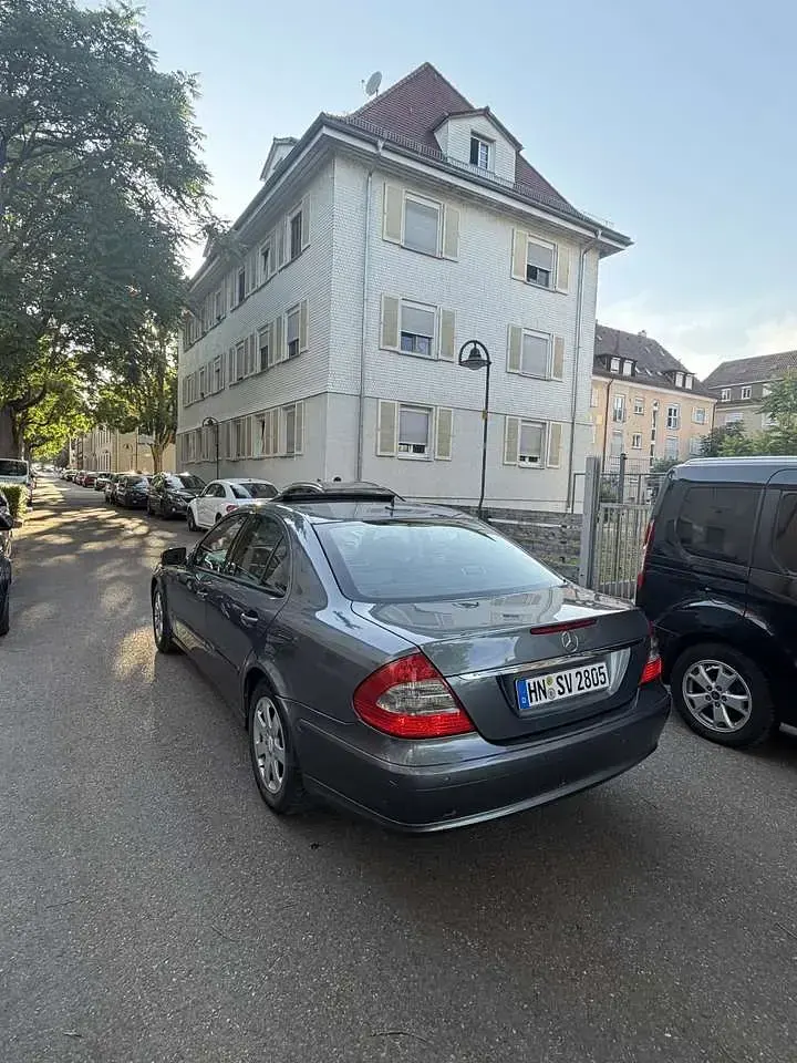 Gebraucht Mercedes E200 Elegance 136 PS (100 kW) 2008 Limousine