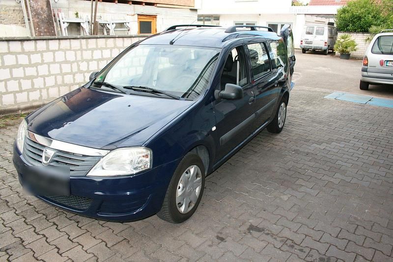 Second-hand Dacia Logan 62 CP (45 kW) 2012 Albastru Break