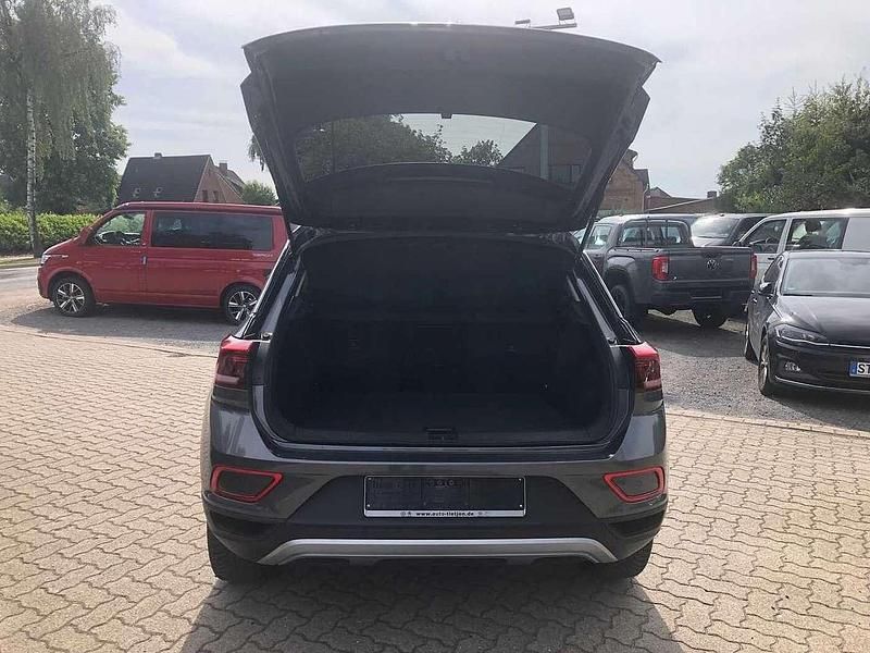 Gebraucht VW T-Roc Move 110 PS (80 kW) 2024 Grau SUV