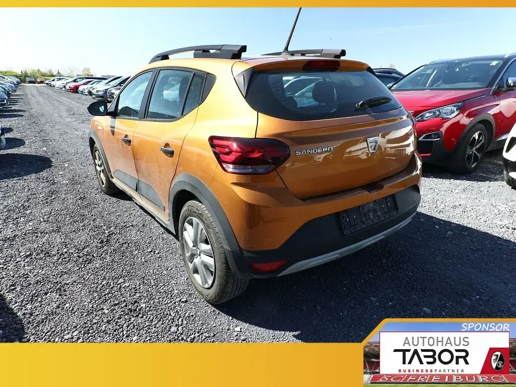 Gebraucht Dacia Sandero Essentiel 91 PS (66 kW) 2021 Orange atacama metallic Kleinwagen
