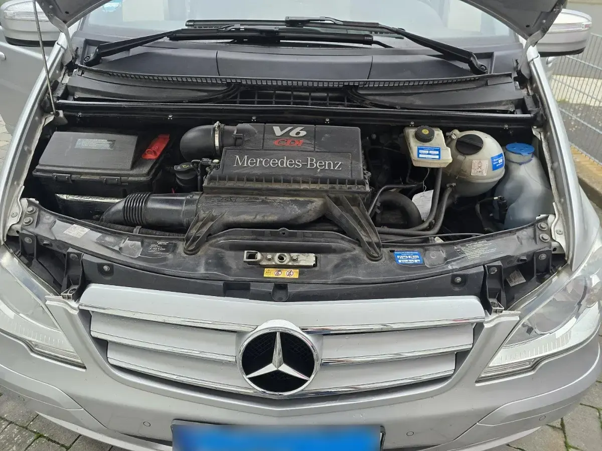 Gebraucht Mercedes Viano Edition 224 PS (164 kW) 2012 Silber Van / Kleinbus