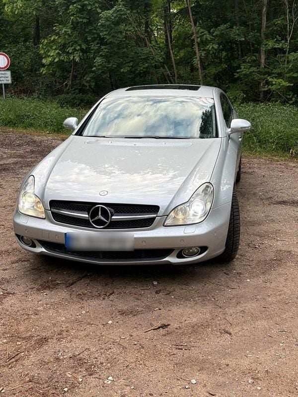 Silber Gebraucht 2005 Mercedes CLS500 Coupé | 9.600 € (Guter Preis) - Bild 1/4