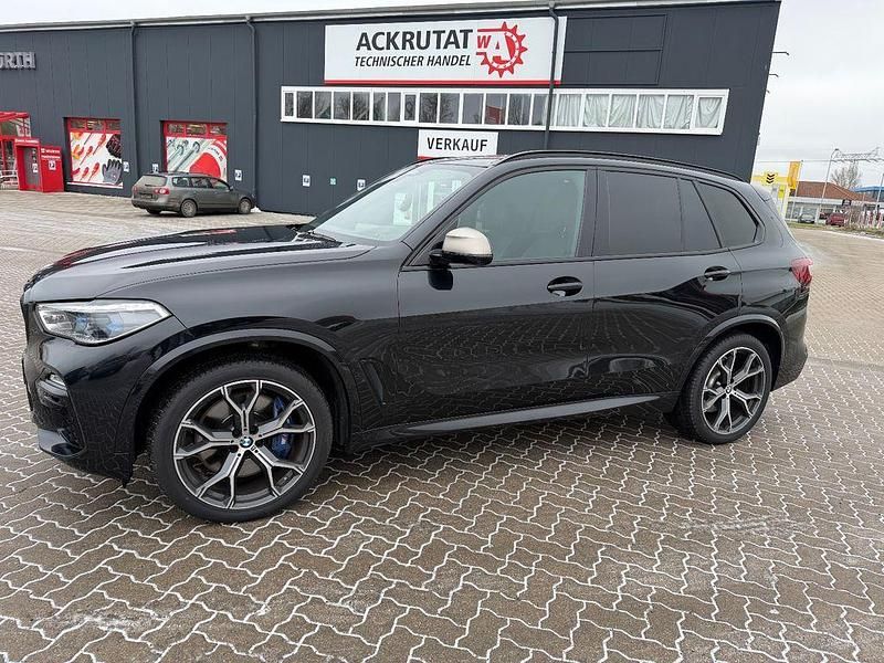 Gebraucht BMW X5 M50 Sport Line 530 PS (389 kW) 2021 Schwarz SUV