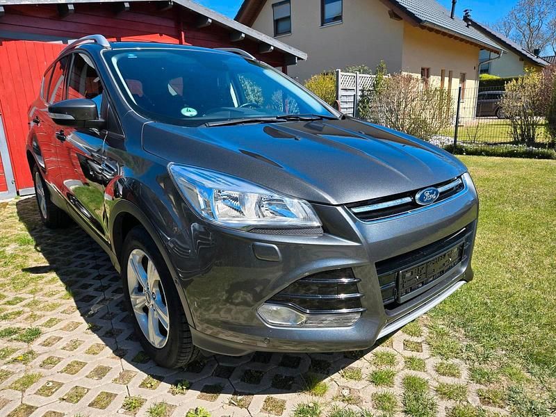 Używany Ford Kuga Titanium 150 KM (110 kW) 2016 Szary SUV