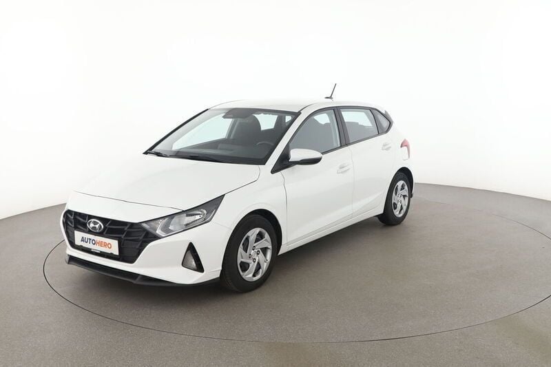Weiß Gebraucht 2021 Hyundai i20 Pure Kleinwagen | 12.690 € (Fairer Preis) - Bild 1/4