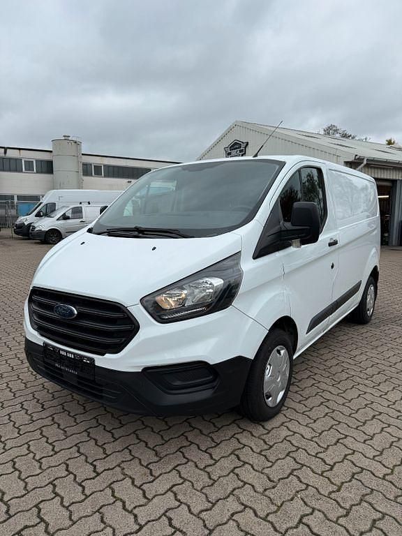 Weiß Gebraucht 2018 Ford Transit Custom Van / Kleinbus | 9.499 € (Superpreis) - Bild 1/4