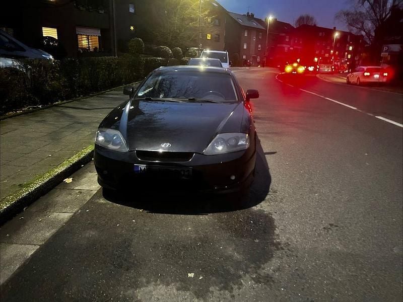 Schwarz Gebraucht 2005 Hyundai Coupé GLS Coupé | 2.400 € (Fairer Preis) - Bild 1/4