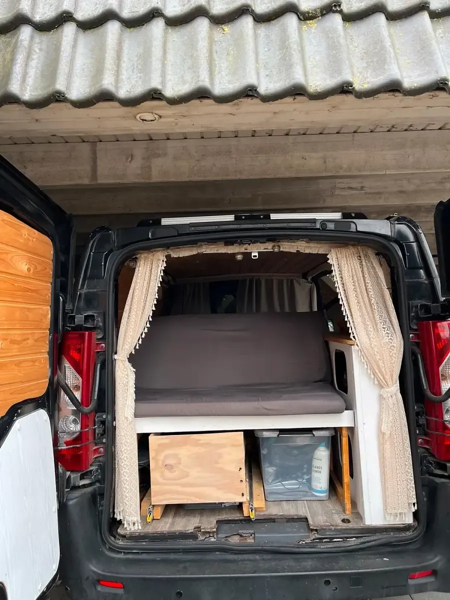 Gebraucht Peugeot Expert 109 PS (80 kW) 2014 Schwarz Van