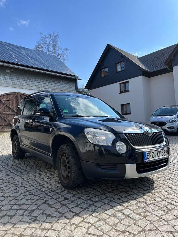 Gebraucht Skoda Yeti 140 PS (102 kW) 2012 Schwarz SUV