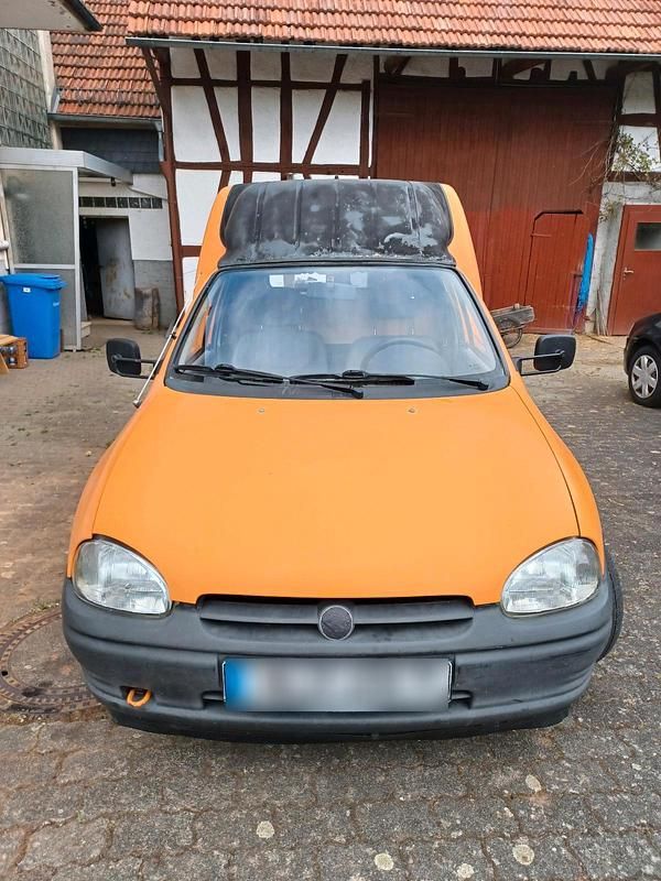 Usata Opel Combo 60 CV (44 kW) 1995 Arancione Monovolume