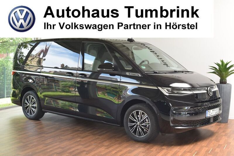 Deep black perleffekt Gebraucht 2024 VW Multivan Style Van / Kleinbus | 61.980 € (Etwas zu teuer) - Bild 1/4