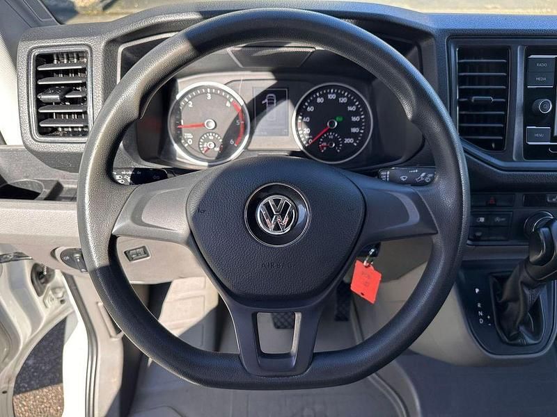 Gebraucht VW Crafter 140 PS (102 kW) 2021 Candyweiß Van