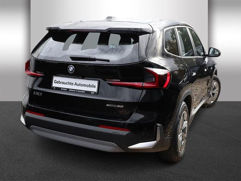 Gebraucht BMW iX1 Performance 230 kW (313 PS) 2023 Schwarz SUV