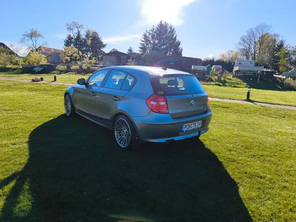 Second-hand BMW 116 122 CP (89 kW) 2010 Gri Hatchback