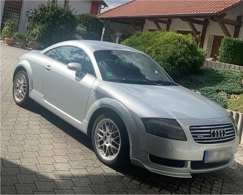 Silber Gebraucht 1999 Audi TT Coupé | 2.900 € (Superpreis) - Bild 1/4