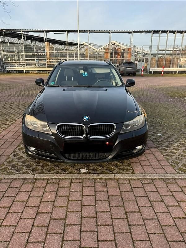 Schwarz Gebraucht 2008 BMW 320 Kombi | 2.500 € (Superpreis) - Bild 1/4