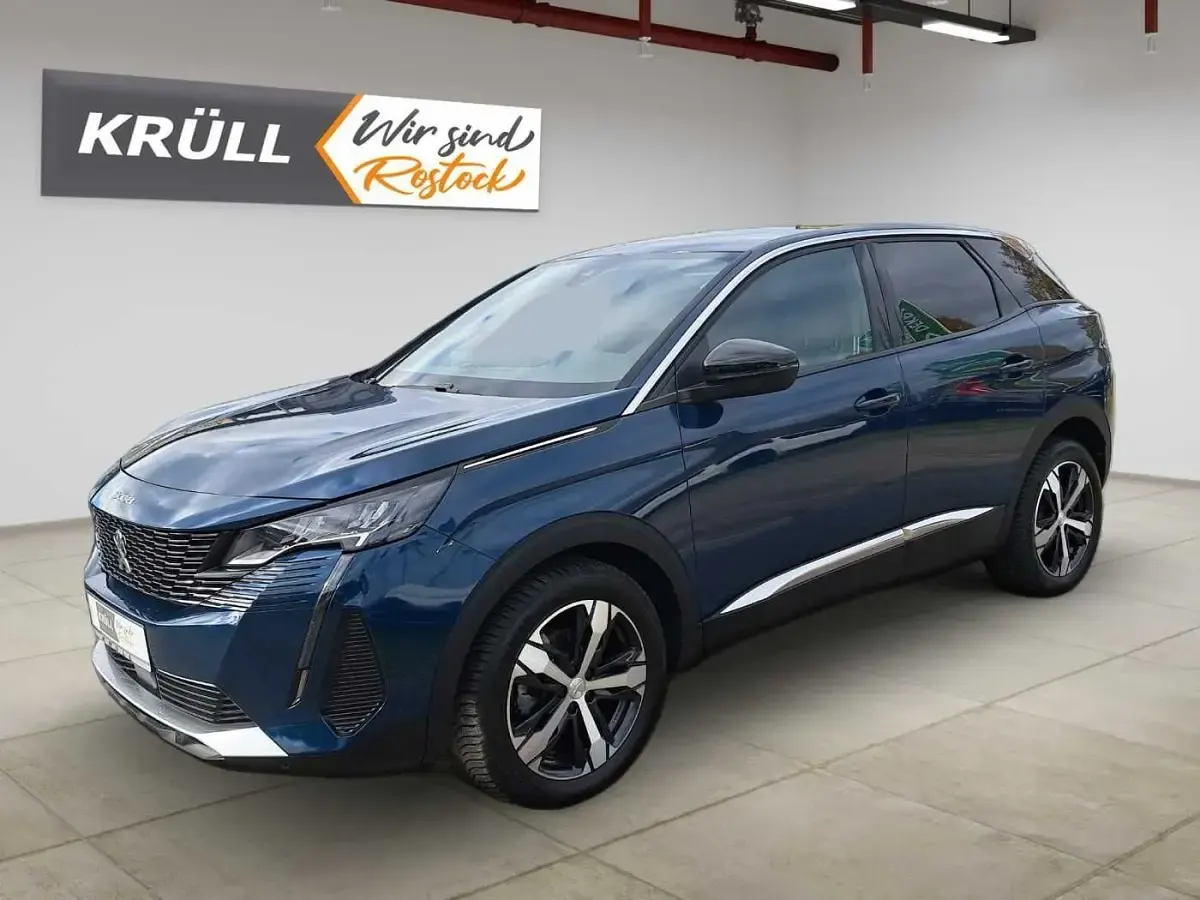Gebraucht Peugeot 3008 131 PS (96 kW) 2023 Blau Limousine