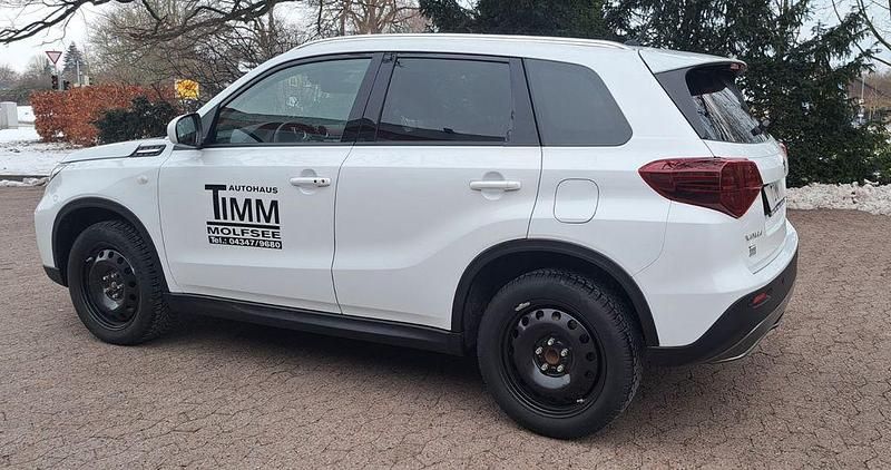Gebraucht Suzuki Vitara Comfort 110 PS (80 kW) 2025 Weiß SUV