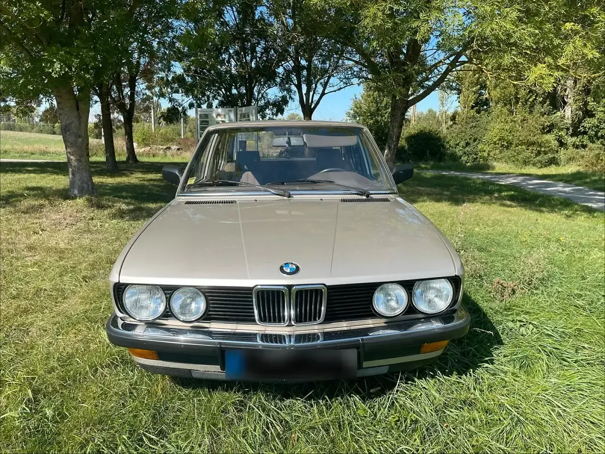 Gebraucht BMW 525 125 PS (91 kW) 1986 Braun Limousine