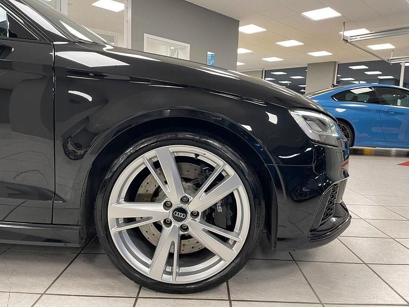 Gebraucht Audi RS3 Ambiente 400 PS (294 kW) 2017 Schwarz Limousine