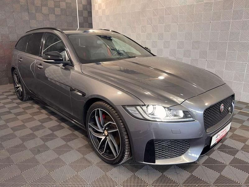 Grau Gebraucht 2017 Jaguar XF Sportbrake R Kombi | 20.640 € (Fairer Preis) - Bild 1/4