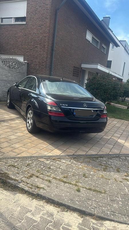 Gebraucht Mercedes S320 235 PS (172 kW) 2009 Schwarz Limousine