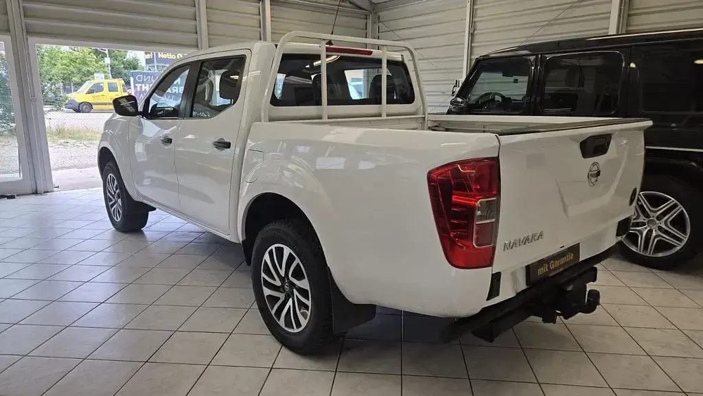 Gebraucht Nissan Navara Visia 163 PS (119 kW) 2017 Weiß Pickup