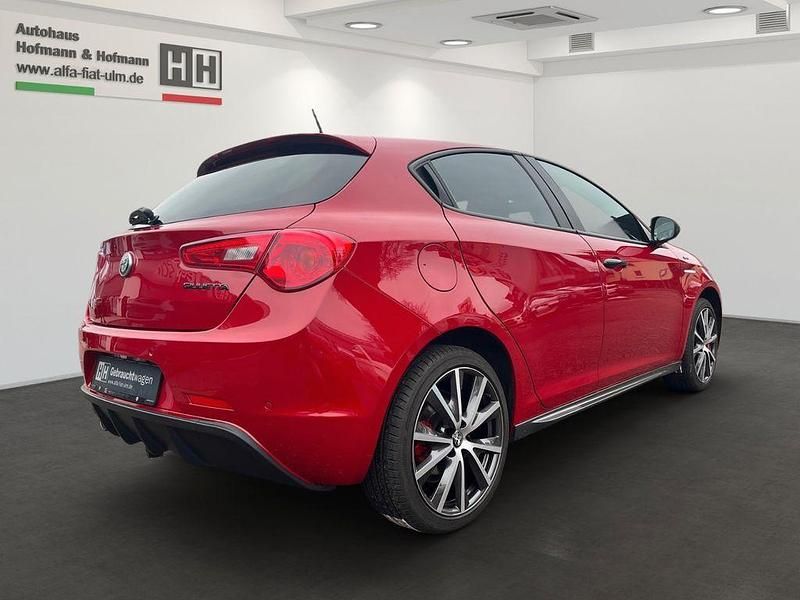Gebraucht Alfa Romeo Giulietta Sprint 120 PS (88 kW) 2020 Rot Kleinwagen