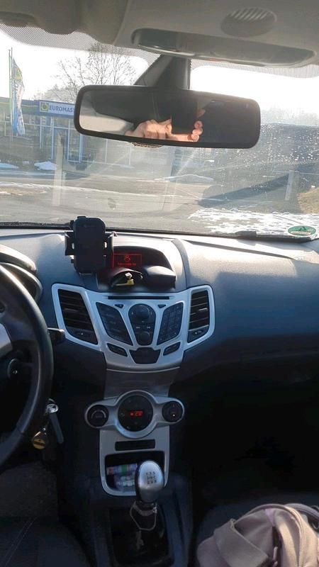 Gebraucht Ford Fiesta 97 PS (71 kW) 2010 Andere farben Kleinwagen