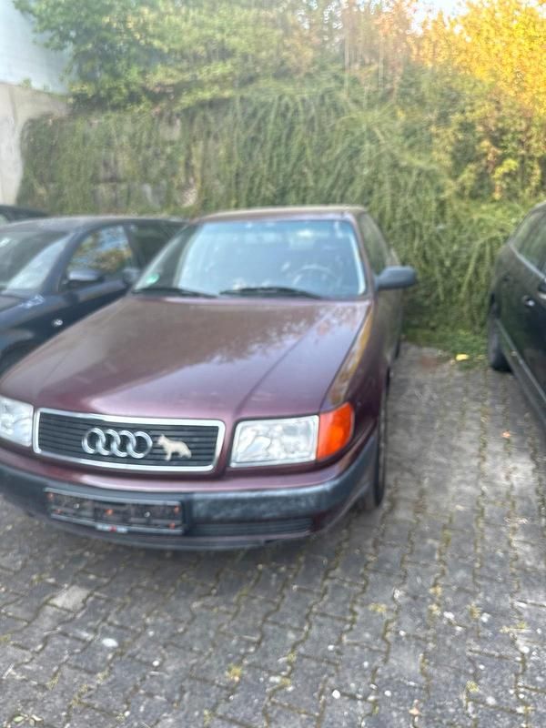 Rot Gebraucht 1991 Audi 100 Limousine | 2.550 € - Bild 1/4