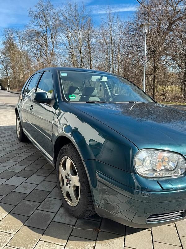 Gebraucht VW Golf IV 105 PS (77 kW) 2002 Grün Kleinwagen