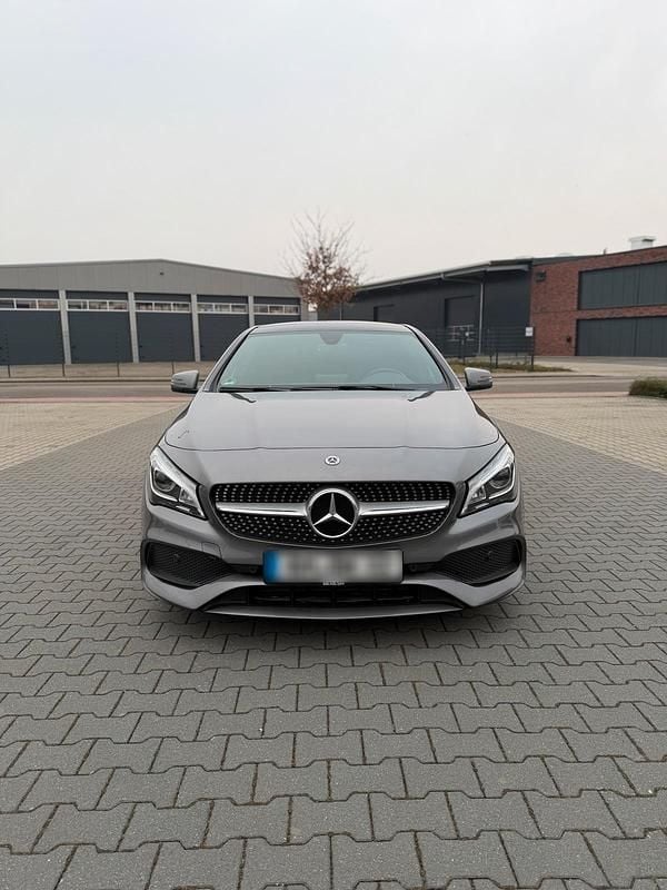 Gebraucht Mercedes CLA180 122 PS (89 kW) 2017 Grau Limousine