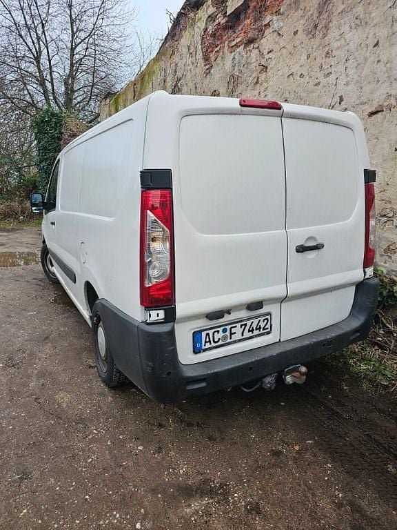 Gebraucht Peugeot Expert 148 PS (108 kW) 2011 Schwarz Van