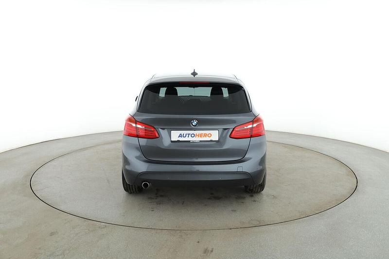 Gebraucht BMW 214 Active Tourer Basis 95 PS (69 kW) 2015 Grau Van / Kleinbus