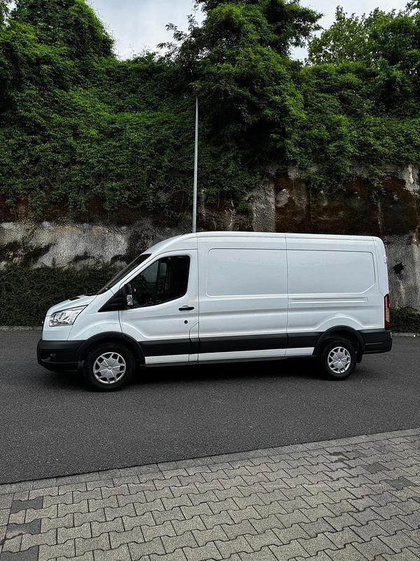 Gebraucht Ford Transit 131 PS (96 kW) 2017 Weiß Van / Kleinbus