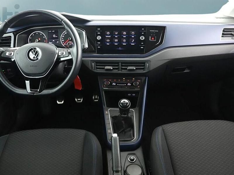 Gebraucht VW Polo 95 PS (69 kW) 2021 Weiß Limousine