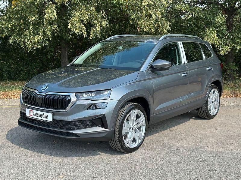 Grau Neu 2025 Skoda 105 Limousine | 42.721 € - Bild 1/4