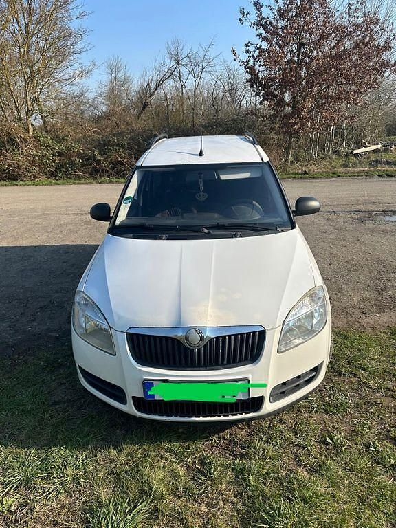 Gebraucht Skoda Roomster 105 PS (77 kW) 2007 Weiß Van / Kleinbus