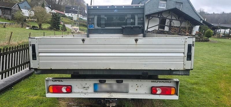 Gebraucht Opel Movano 163 PS (119 kW) 2015 Weiß Van / Kleinbus