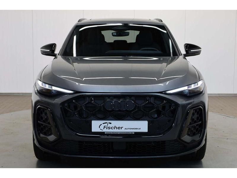 Neu Audi Q5 Edition .1 204 PS (150 kW) 2025 Grau SUV